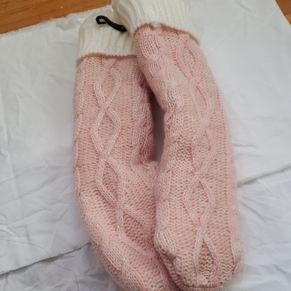 Jane and Bleecker Cozy Socks - Picture 2 of 2